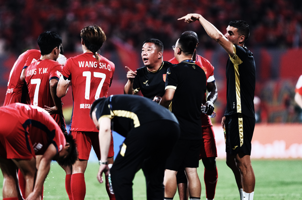 星空体育官网-恩师讲述向余望成长经历，希望8至10年培养更多向余望